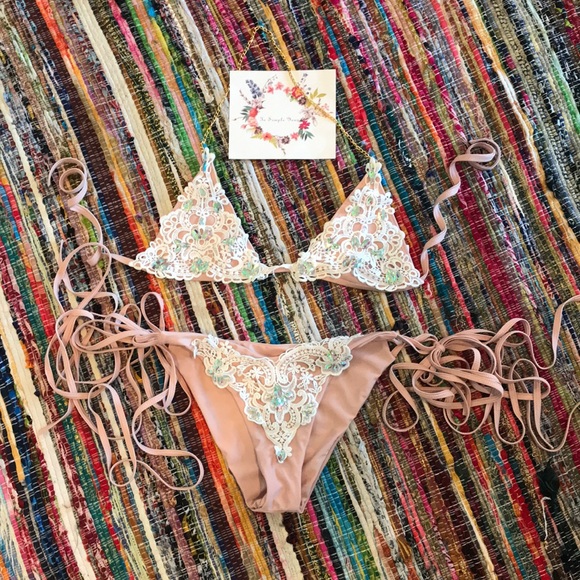 Striking Yauasopa Rhinestone String Bikini 💎HP💎 - Picture 3 of 7